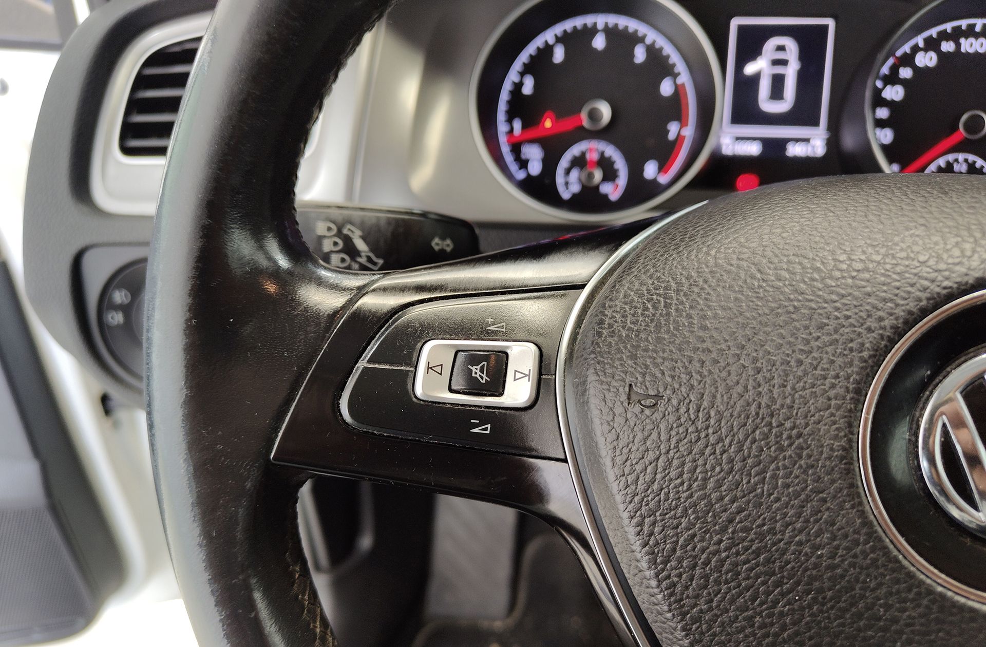 Volkswagen Golf Special Edition 1.2 TSI BMT - foto 21