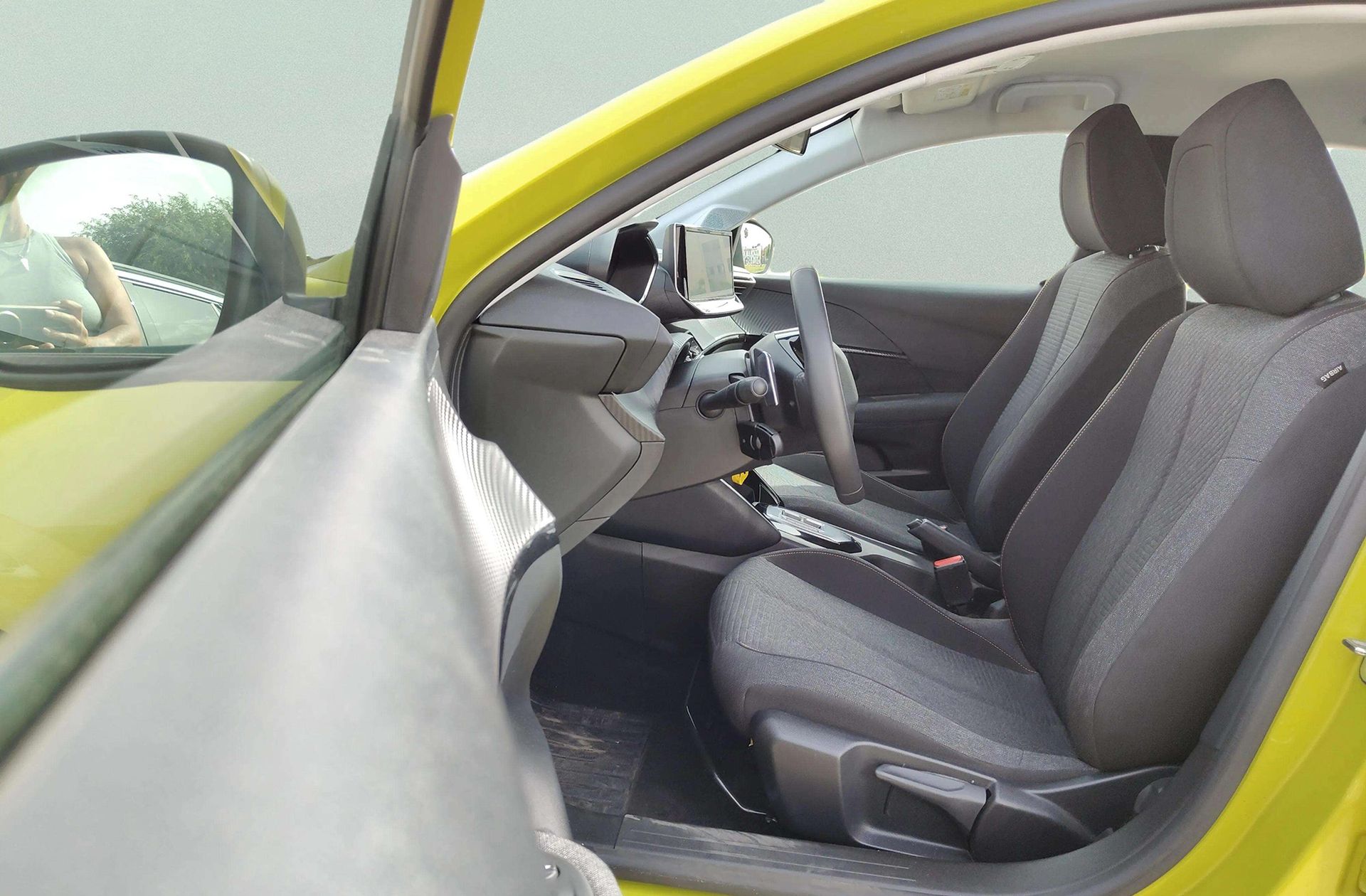 Peugeot 208 Style Hybrid 110 eDCS6 - foto 10