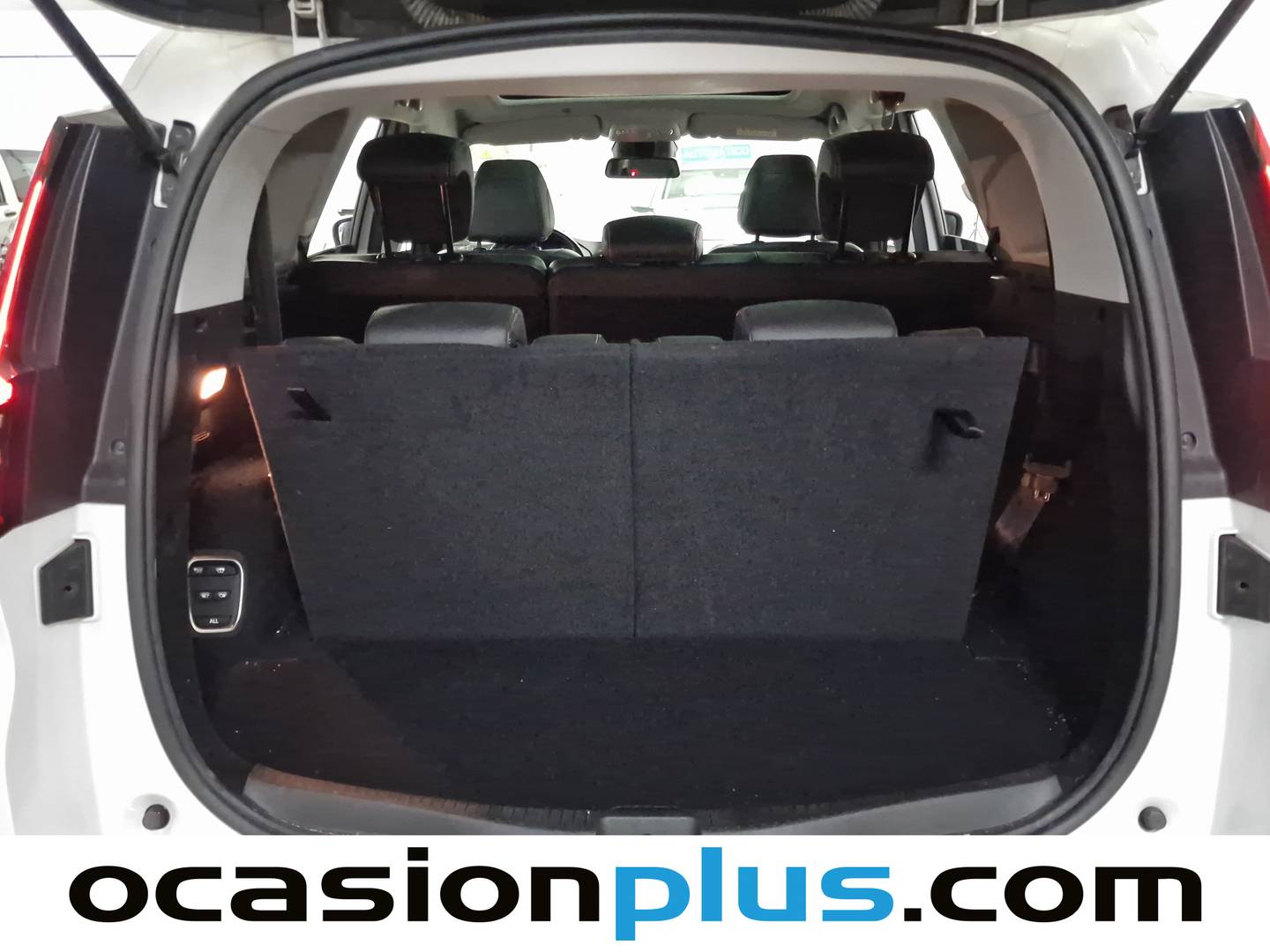 Foto Renault Grand Scénic Renault Grand Scenic Zen TCe (140 CV) GPF 7 Plazas siete plazas