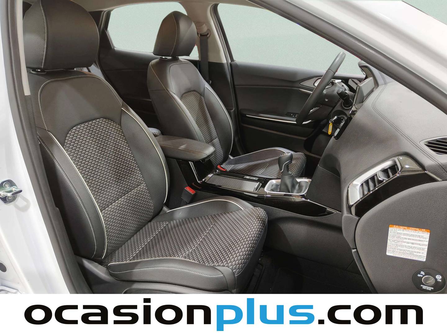 Foto KIA XCeed Kia XCeed 1.5 MHEV iMT Tech (140 CV)