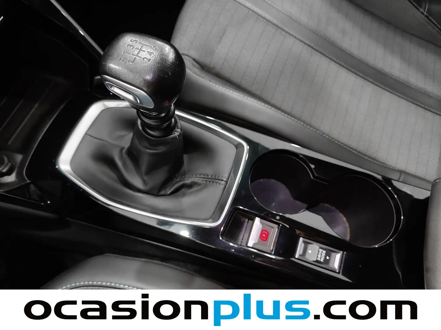 Foto Peugeot 2008 Peugeot 2008 PureTech 130 S&S Allure Pack (130 CV)