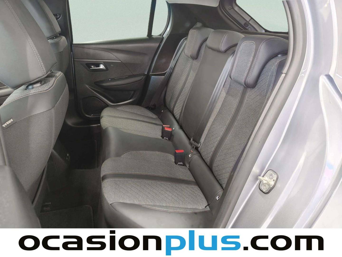 Foto asientos traseros Peugeot 208 Peugeot 208 PureTech 100 Allure (100 CV)