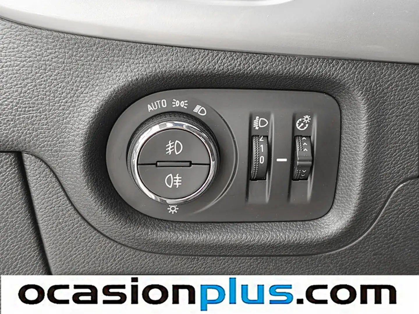 Foto Opel Astra Opel Astra 1.4 Turbo SHT Elegance CVT (145 CV)