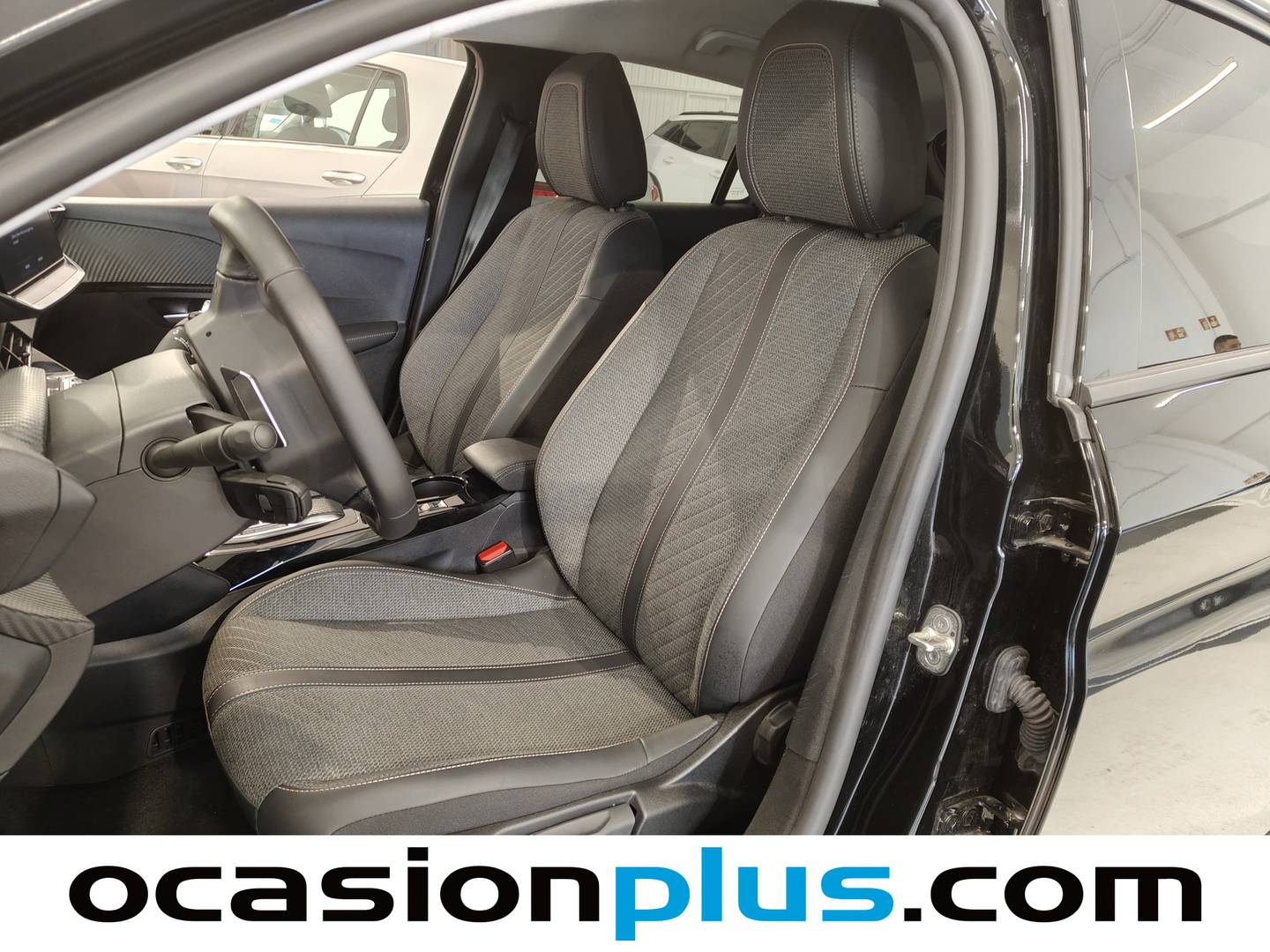 Foto Peugeot 208 Peugeot 208 Allure Hybrid eDCS6 (100 CV)