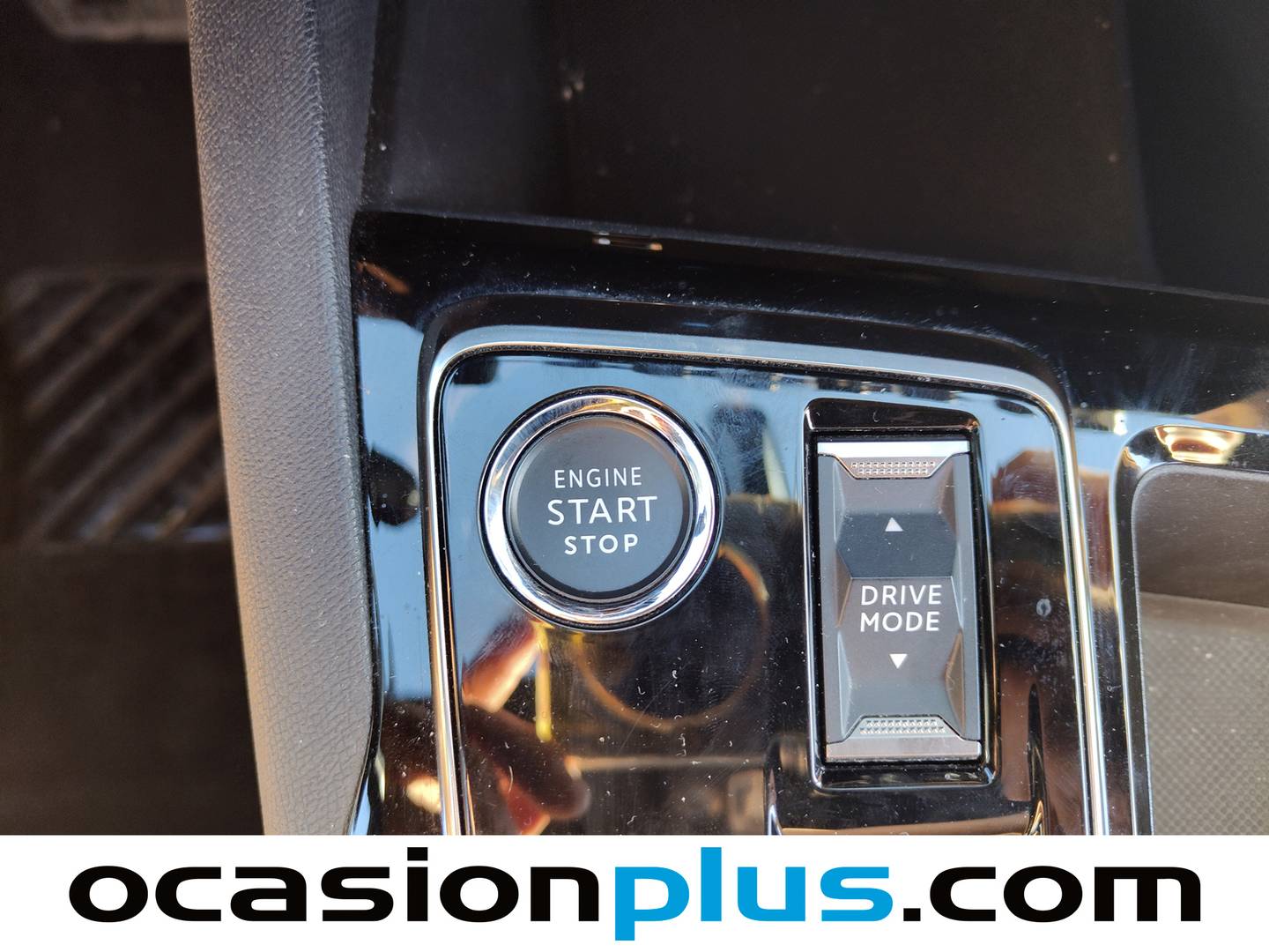 Foto Peugeot 3008 Peugeot 3008 PureTech 130 S&S Allure Pack EAT8 (130 CV)