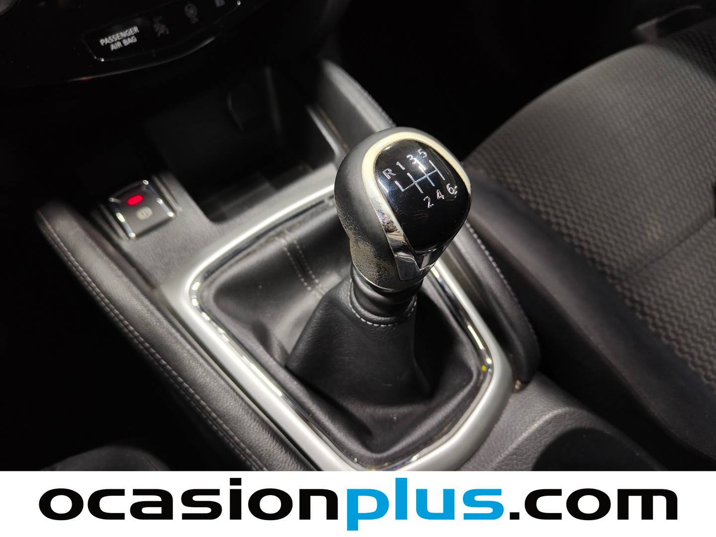 Nissan QASHQAI Nissan Qashqai DIG-T 115 Visia 4x2 (115 CV) de segunda mano