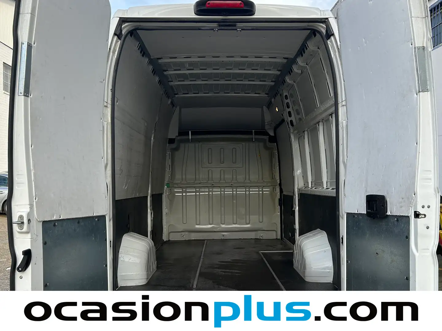 Foto Citroën Jumper Citroen Jumper BlueHDi 140 35 Heavy L4H3 (140 CV)