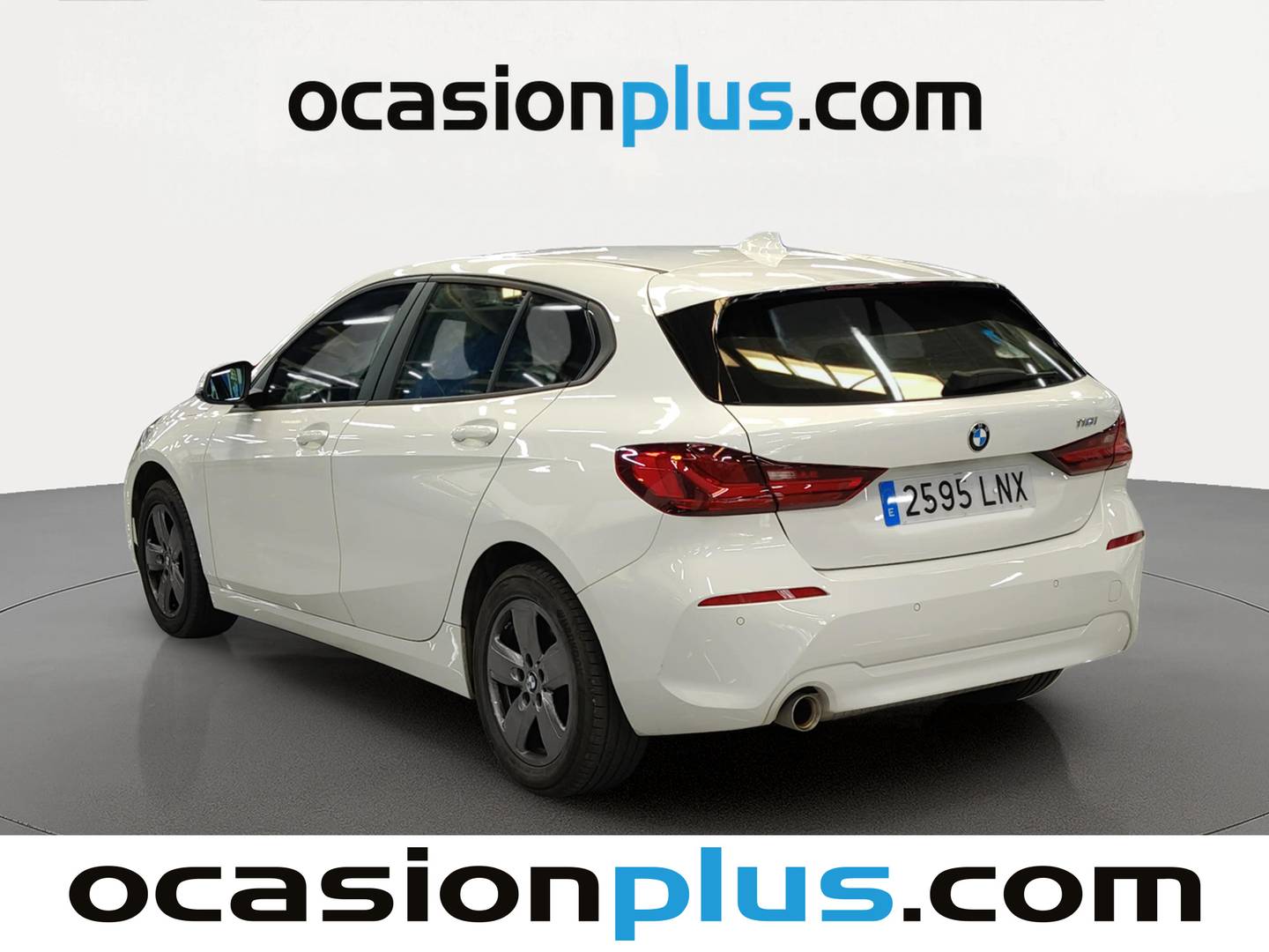 Foto trasera BMW Serie 1 BMW Serie 1 118i (140 CV) izquierda