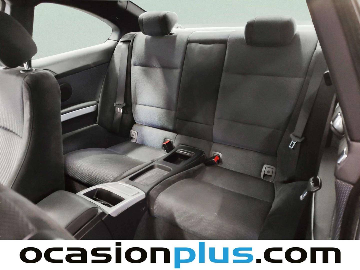 Foto asientos traseros BMW Serie 3 BMW Serie 3 320d Coupe Pack M (177 CV)