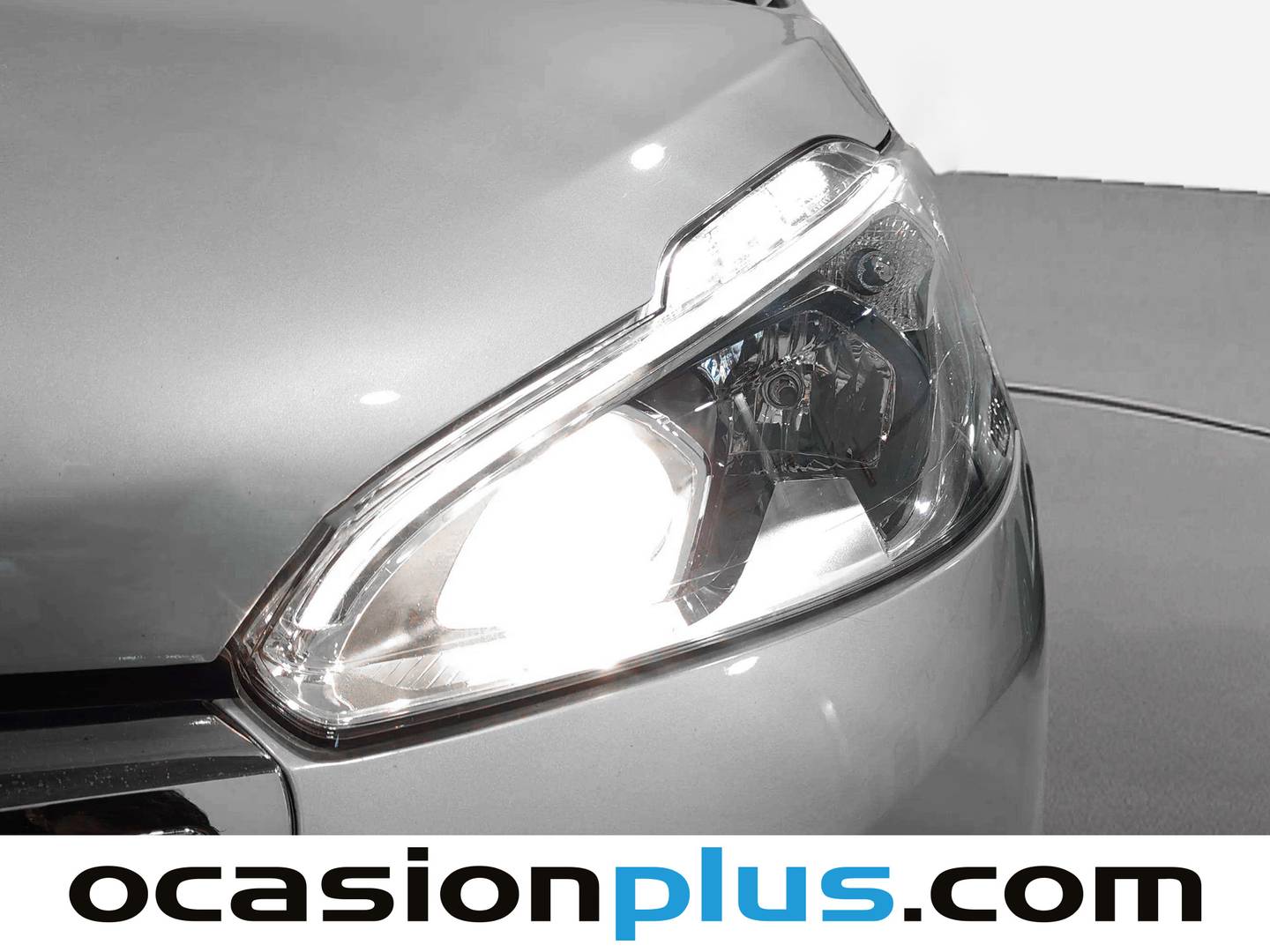 Peugeot 208 Peugeot 208 1.2L PureTech Allure (110 CV) manual