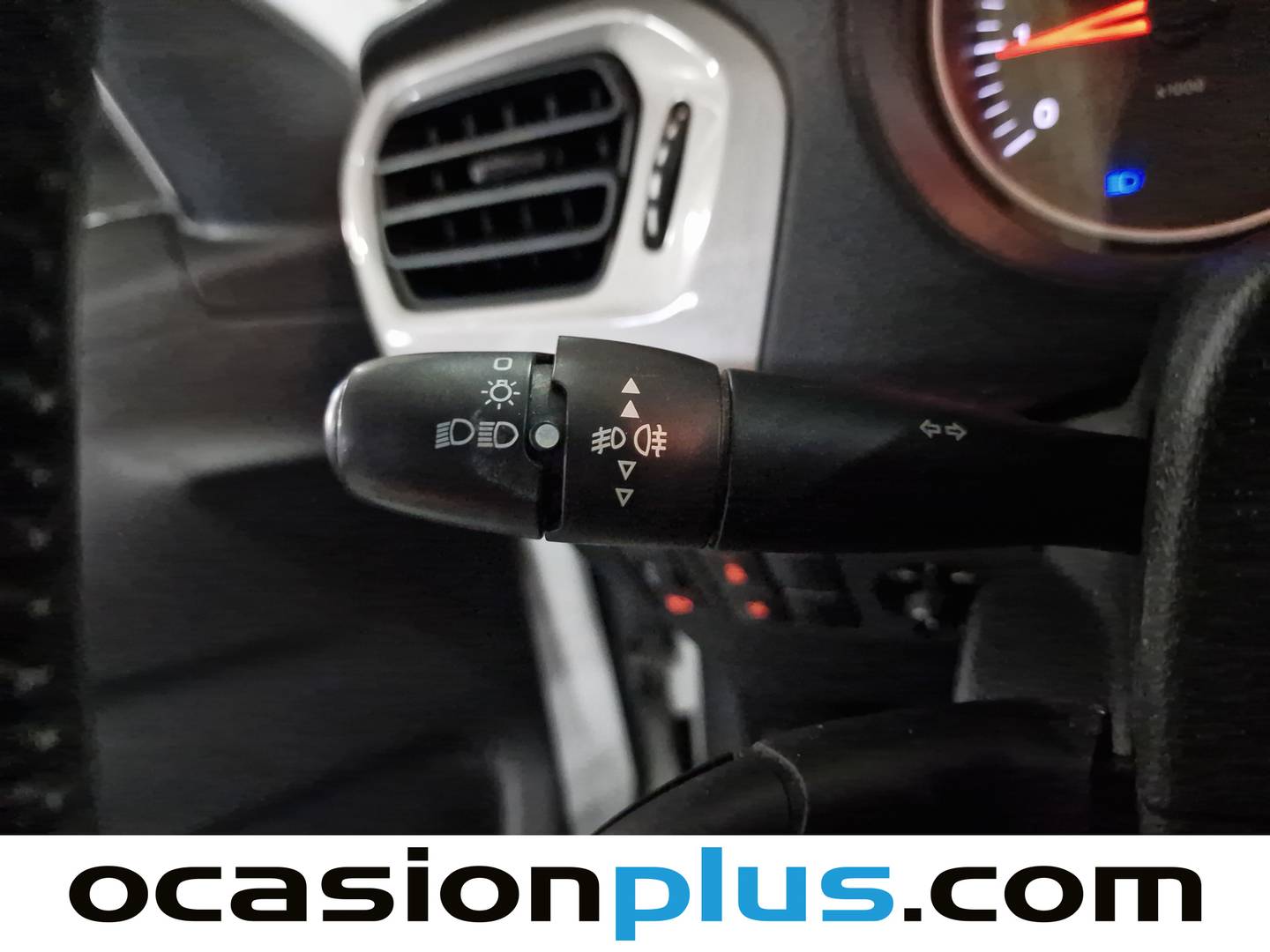 Citroën C-Elysée Citroën C-Elysee PureTech 82 Exclusive (82 CV) de ocasión