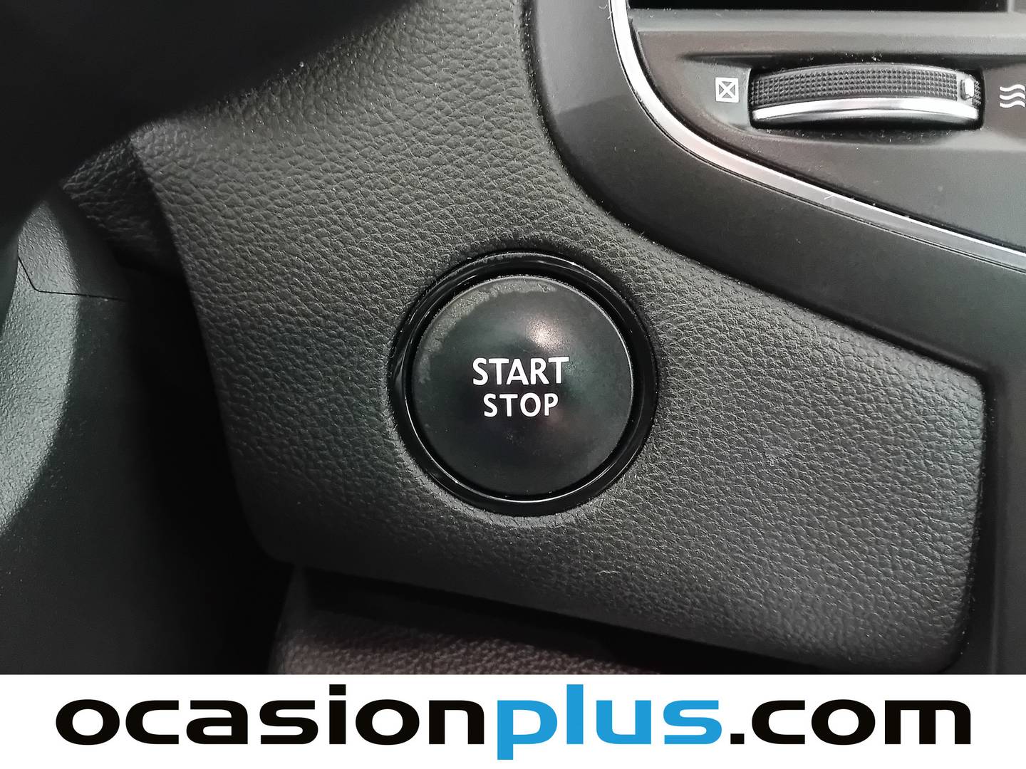 Foto Renault Mégane Renault Megane Zen TCe (140 CV) GPF