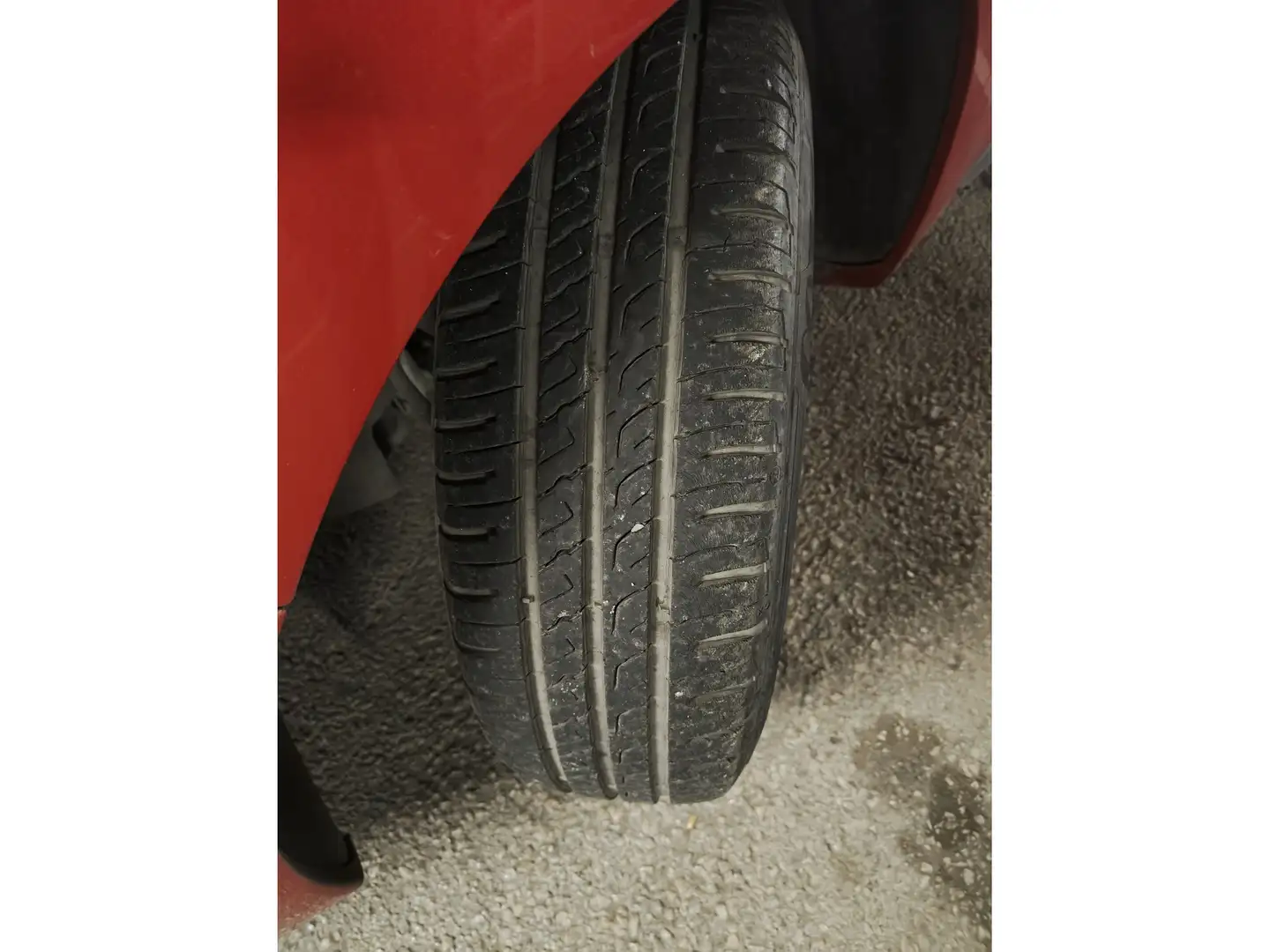 Foto Renault Clio Renault Clio 1.2 Authentique (75 CV)