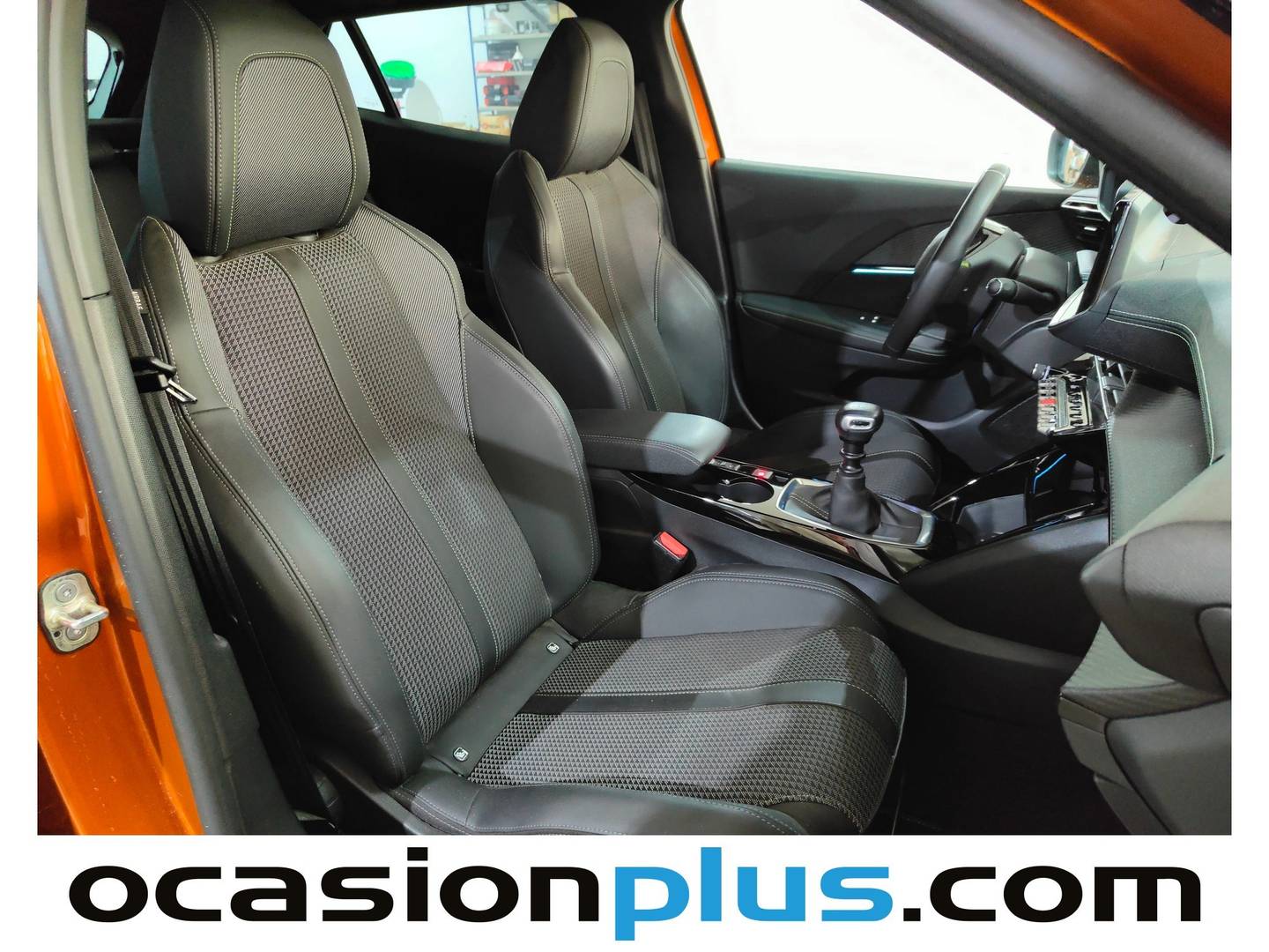 Foto Peugeot 2008 Peugeot 2008 PureTech 130 S&S GT  (130 CV)