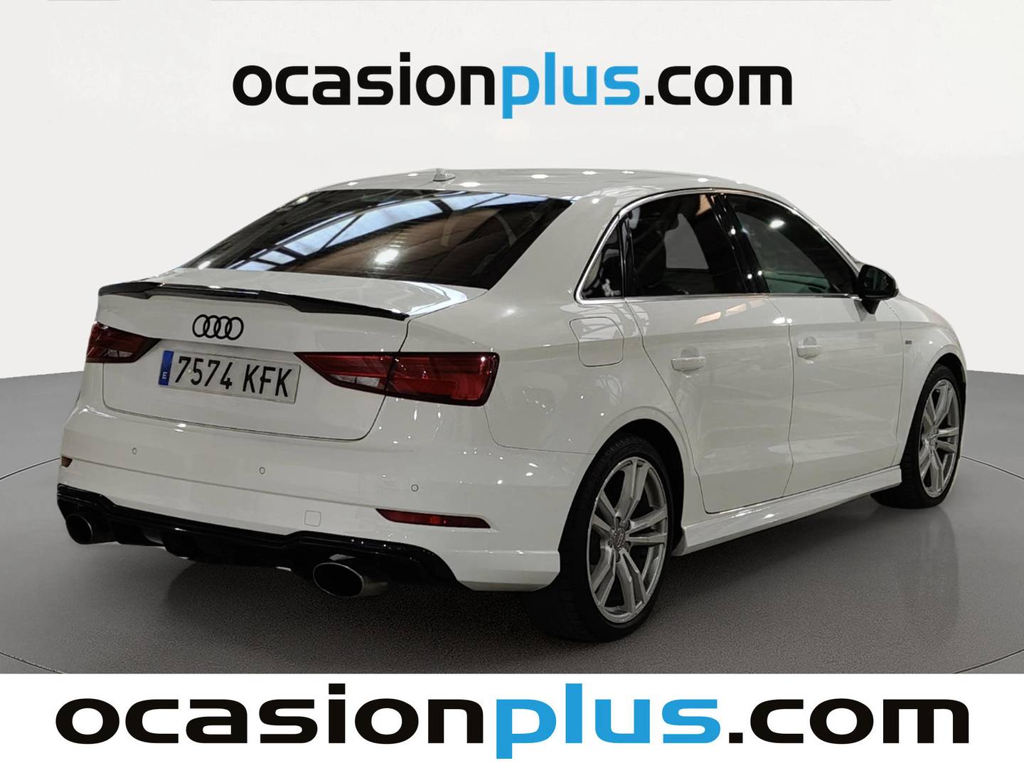 Foto trasera Audi A3 Audi A3 Sedan 1.5 TFSI COD EVO S line S-Tronic (150 CV) derecha