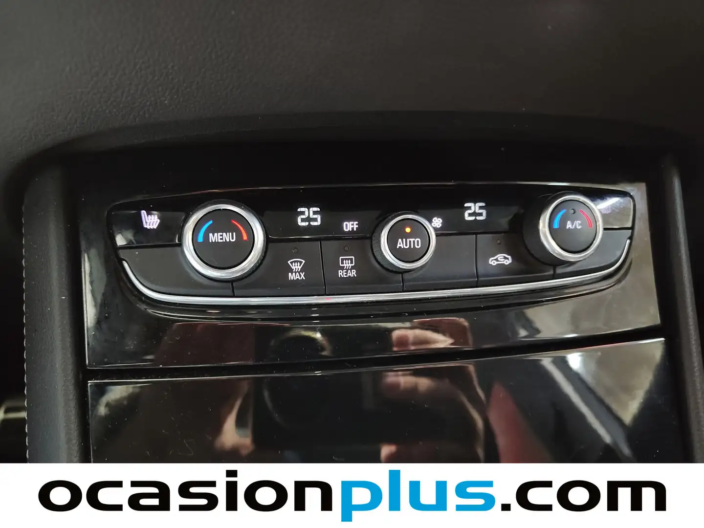 Foto Opel Grandland X Opel Grandland X 1.2 Turbo Ultimate (130 CV)