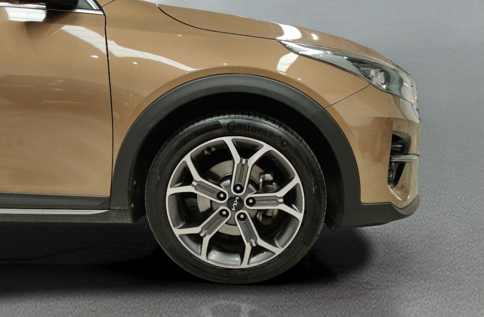 Kia XCeed 1.5 MHEV iMT Tech - foto 38