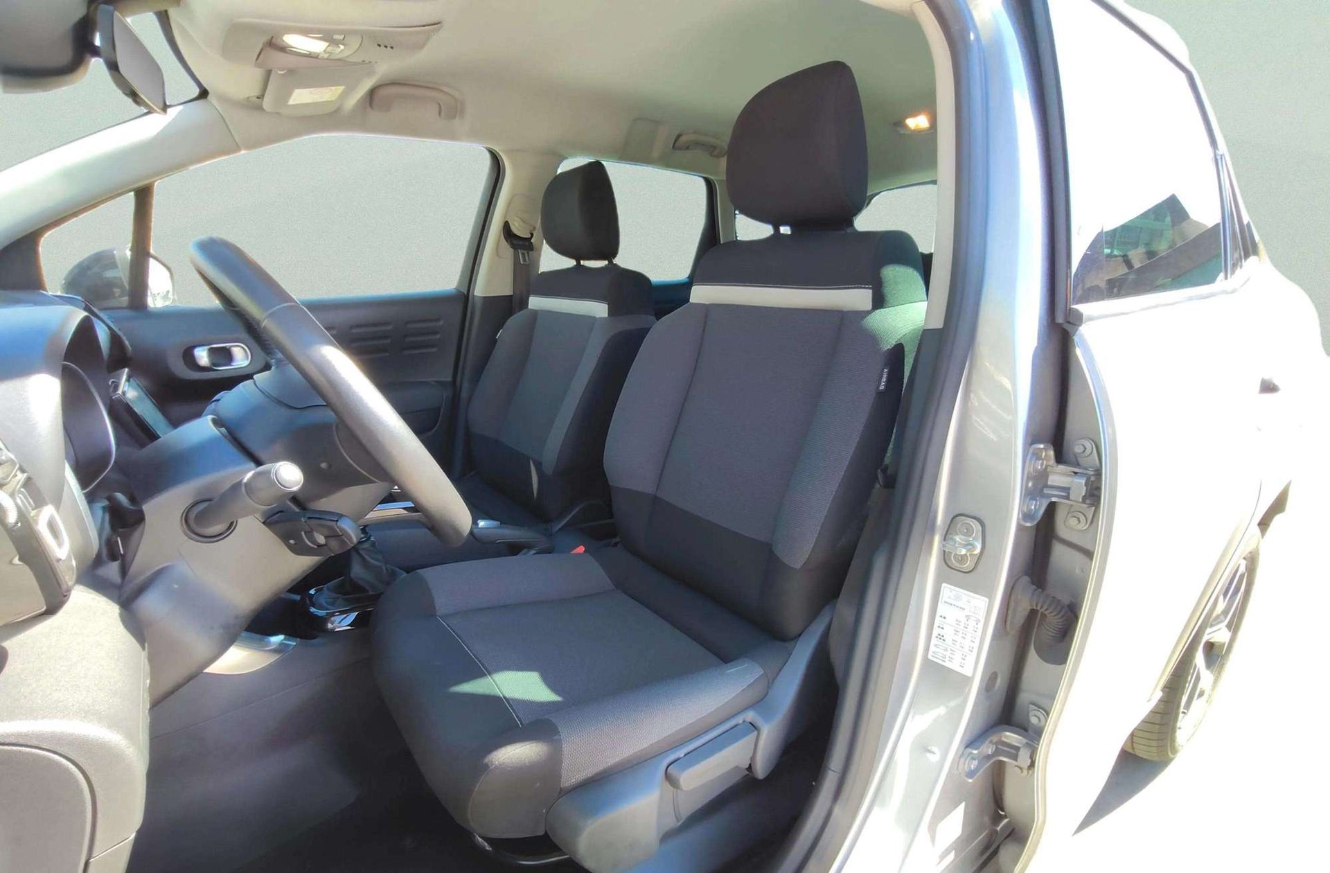 Citroën C3 Aircross PureTech 110 Plus - foto 11