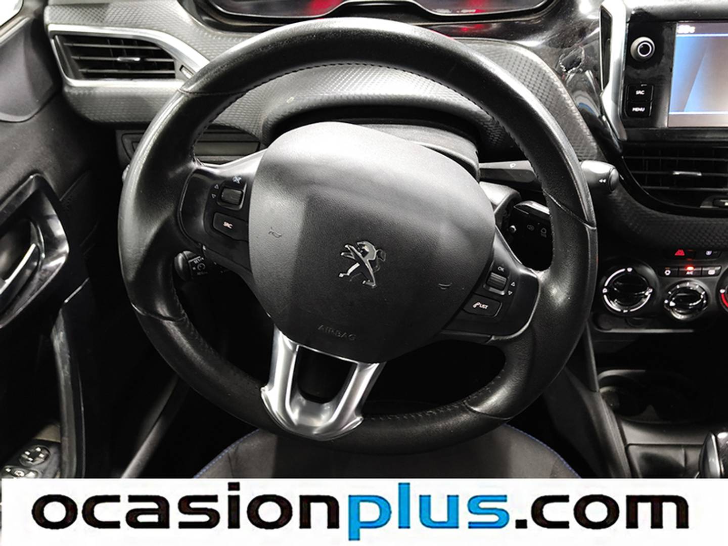 Foto Peugeot 208 Peugeot 208 PureTech Signature (82 CV)