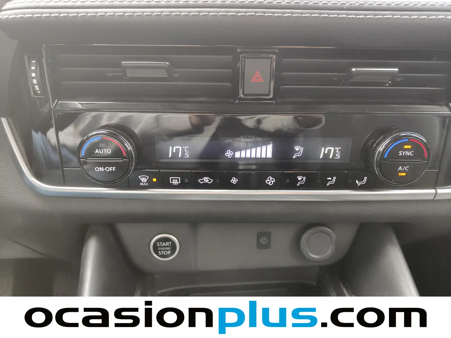 Foto Nissan QASHQAI Nissan Qashqai DIG-T 140 mHEV N-Connecta 4x2 (140 CV)