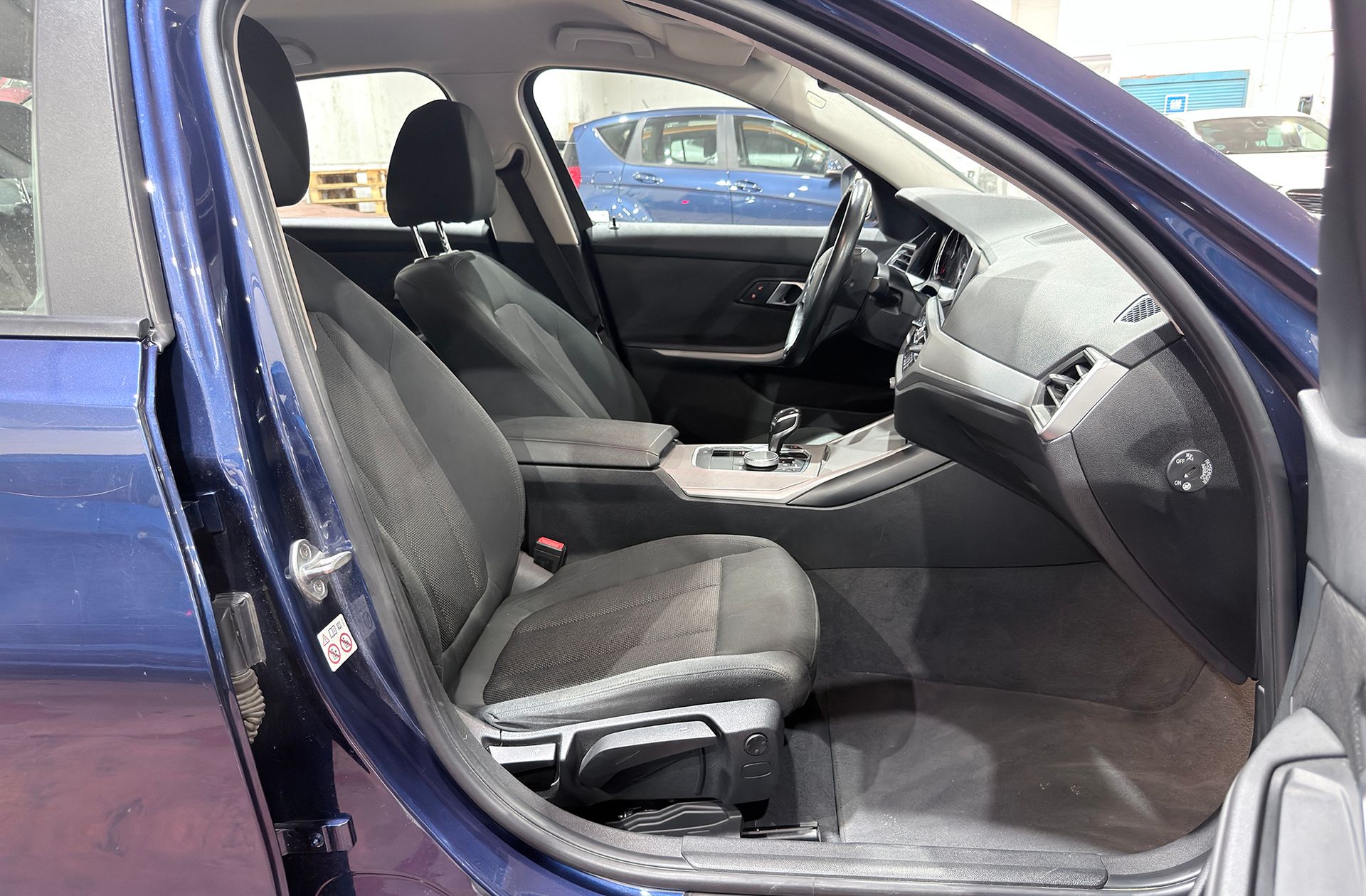 BMW Serie 3 318d - foto 17