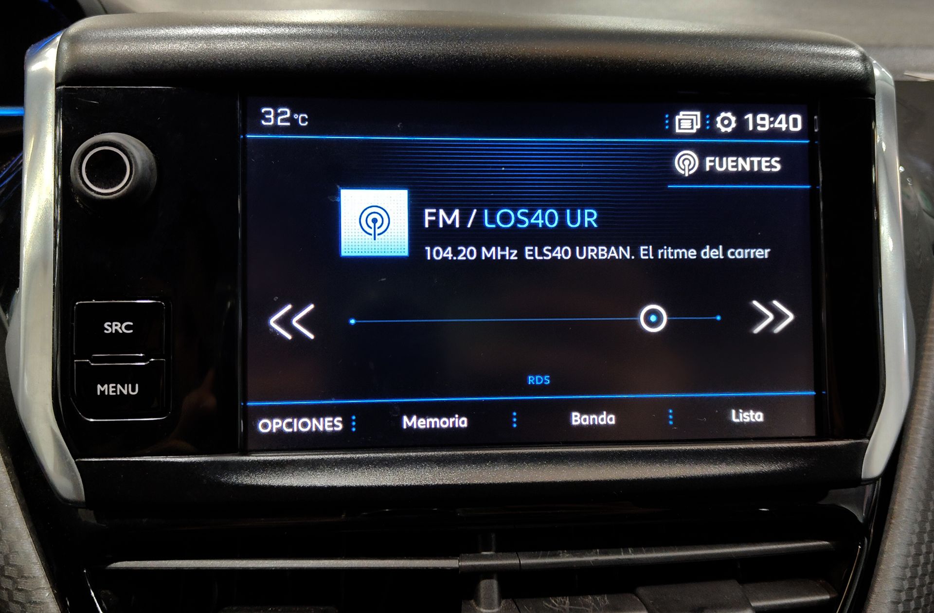 Peugeot 2008 PureTech 110 Allure - foto 32
