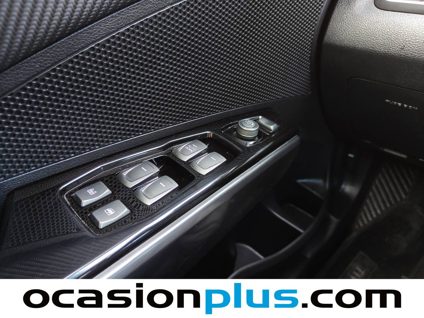 Foto SsangYong Tivoli Ssangyong Tivoli G12T Urban Plus (128 CV)