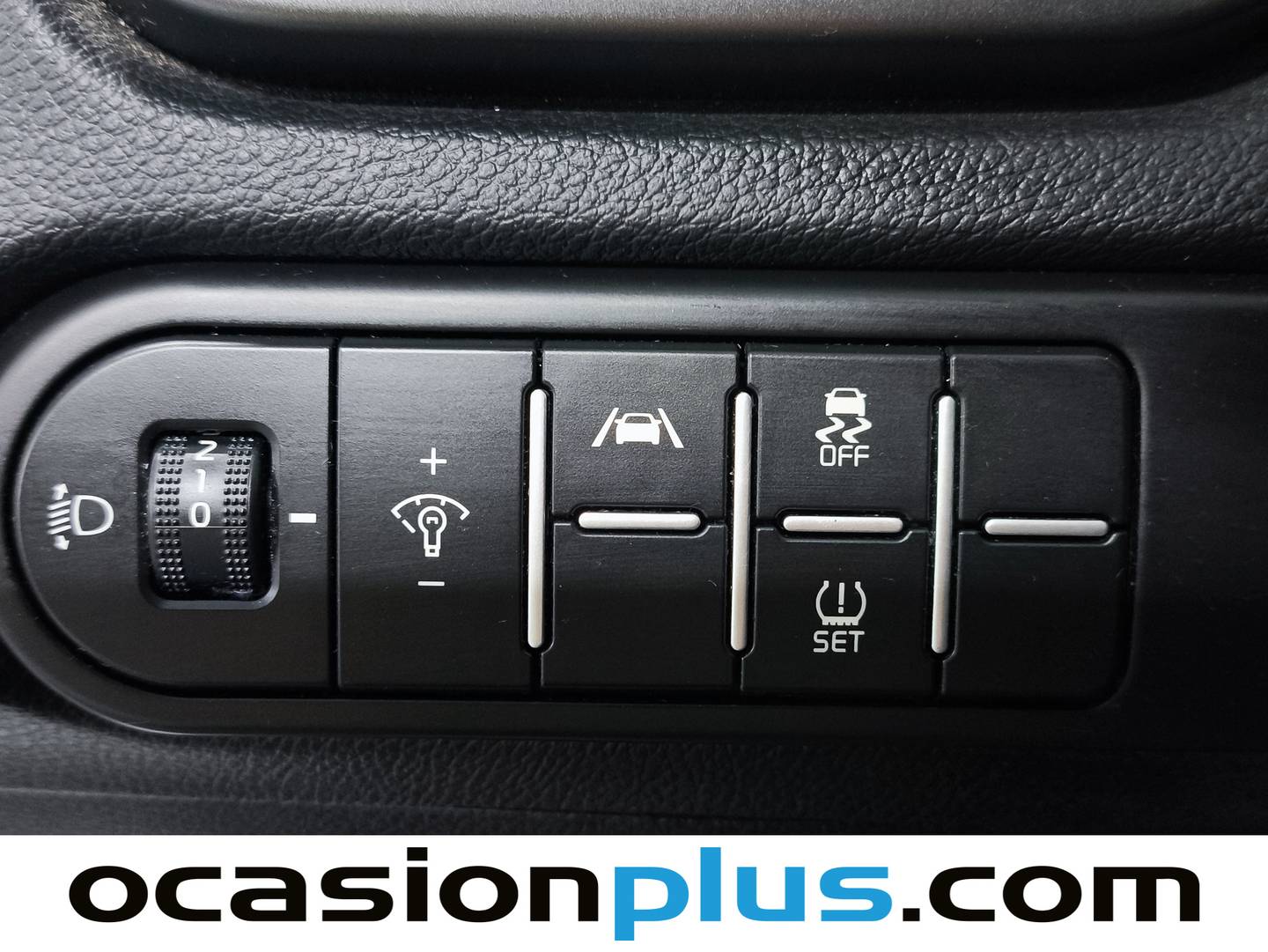 Acabados KIA Ceed KIA Ceed 1.6 MHEV iMT Drive (136 CV)