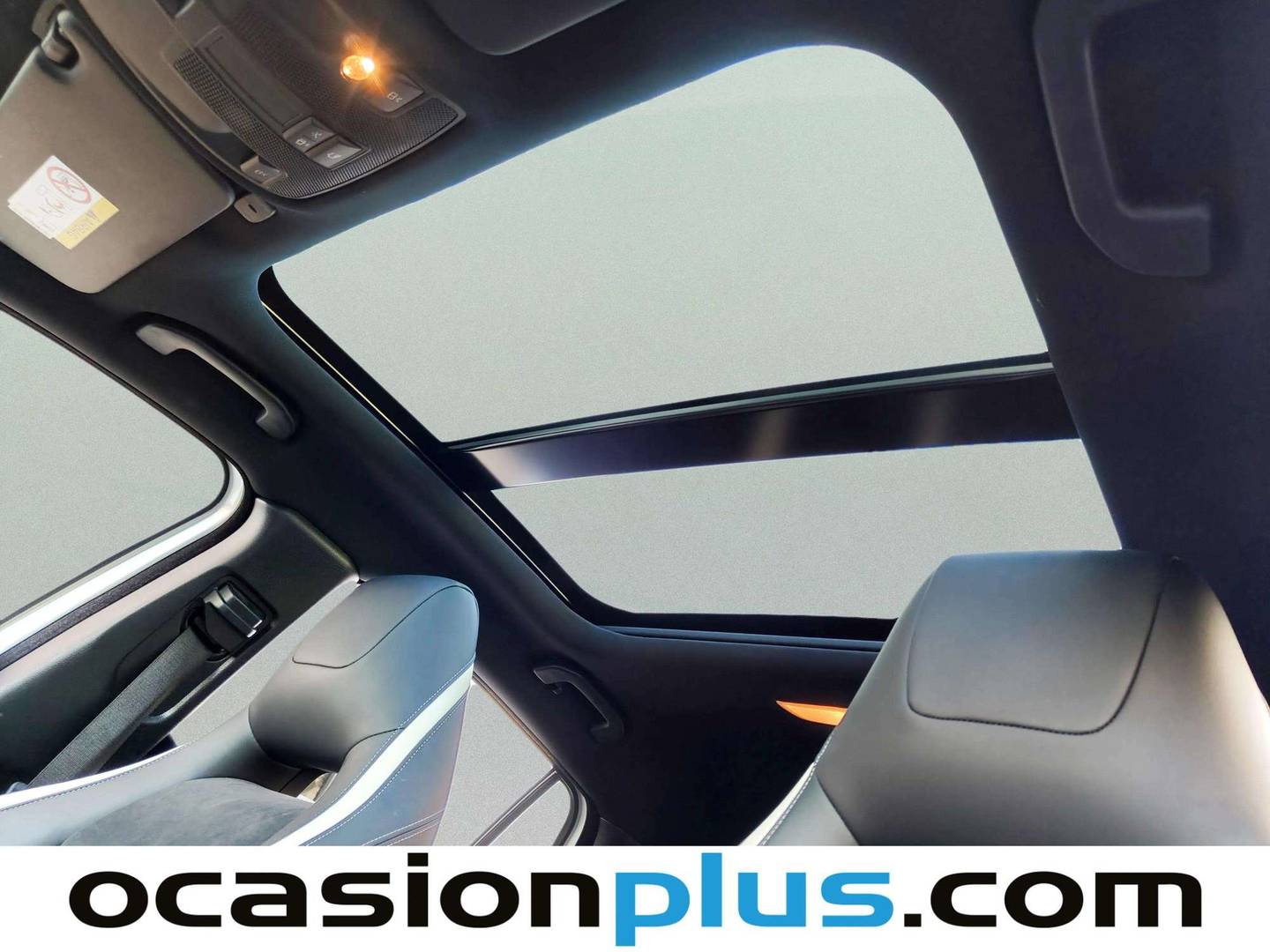 Extras y acabados del Infiniti Q30 Infiniti Q30 2.2D Sport 7DCT (170 CV)