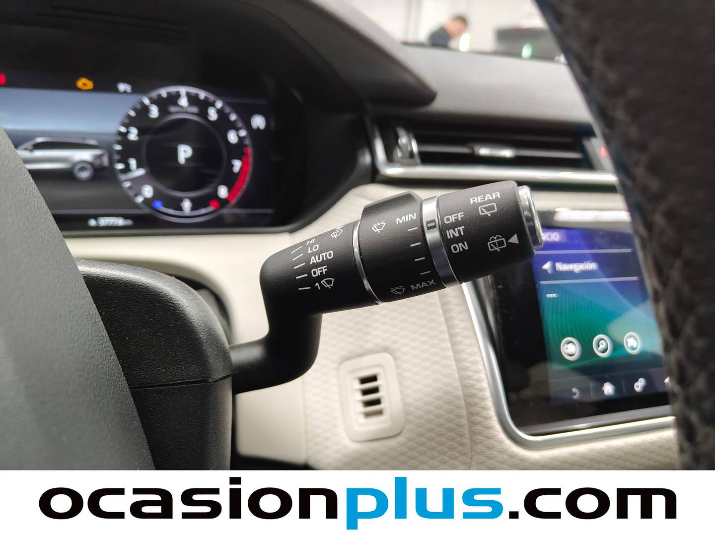 Foto Land Rover Range Rover Velar Land Rover Range Rover Velar P250 R-Dynamic S 4WD Auto (250 CV)