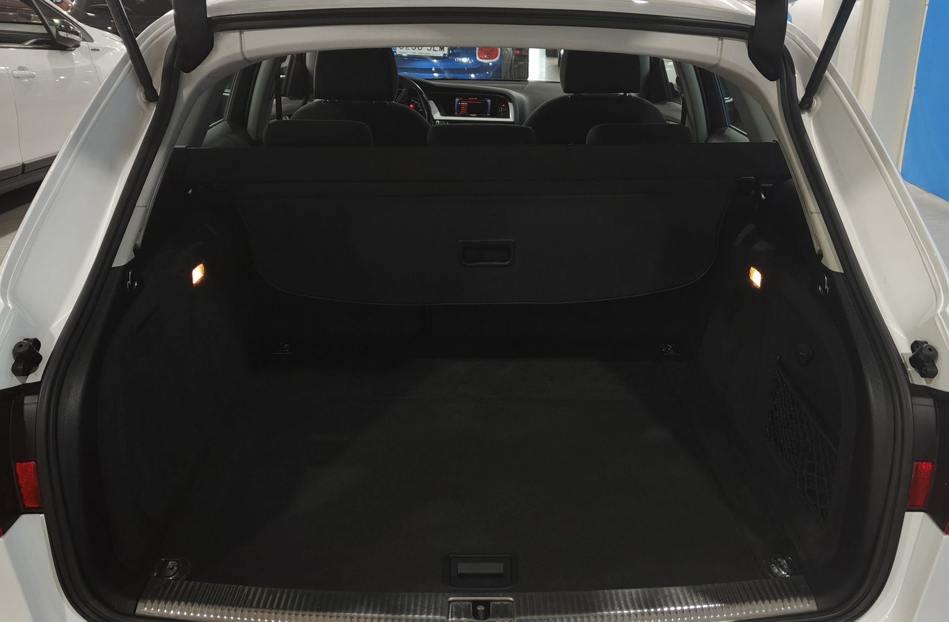 Audi A4 Avant S line edition 2.0 TDI - foto 16