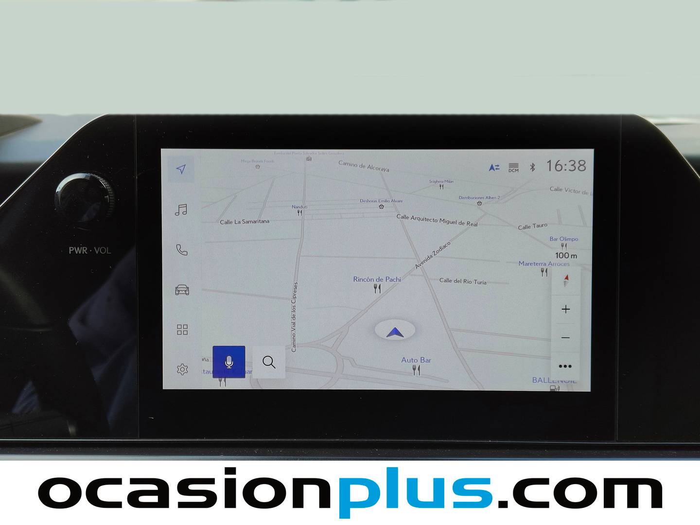 Extras y acabados del Lexus UX Lexus UX 250h Business 2WD (184 CV)