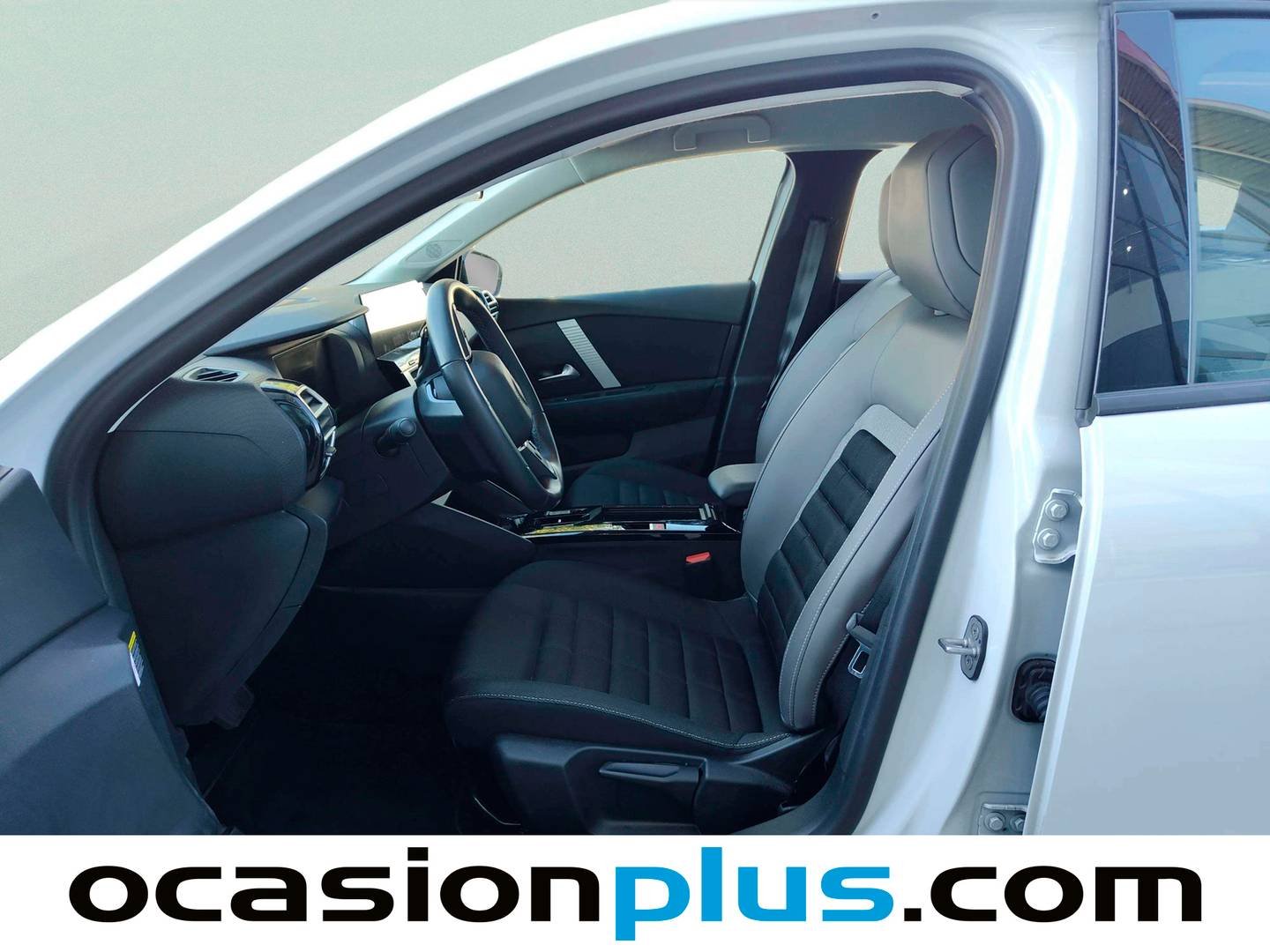 Foto asientos delanteros Citroën C4 Citroën C4 Hybrid 145 Business Edition e-DCS6 (145 CV)
