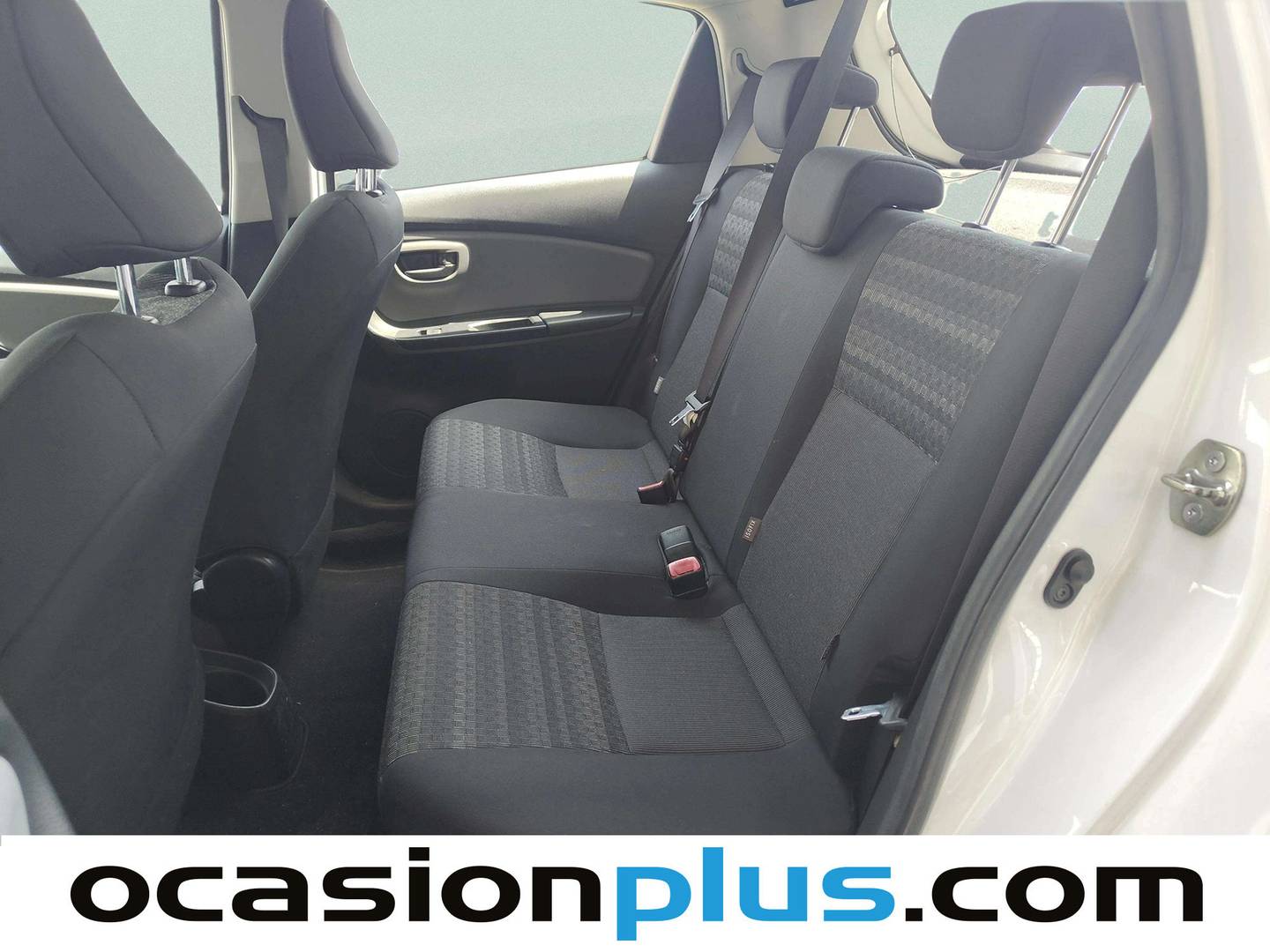 Foto asientos traseros Toyota Yaris Toyota Yaris 1.3 100 Active (99 CV)