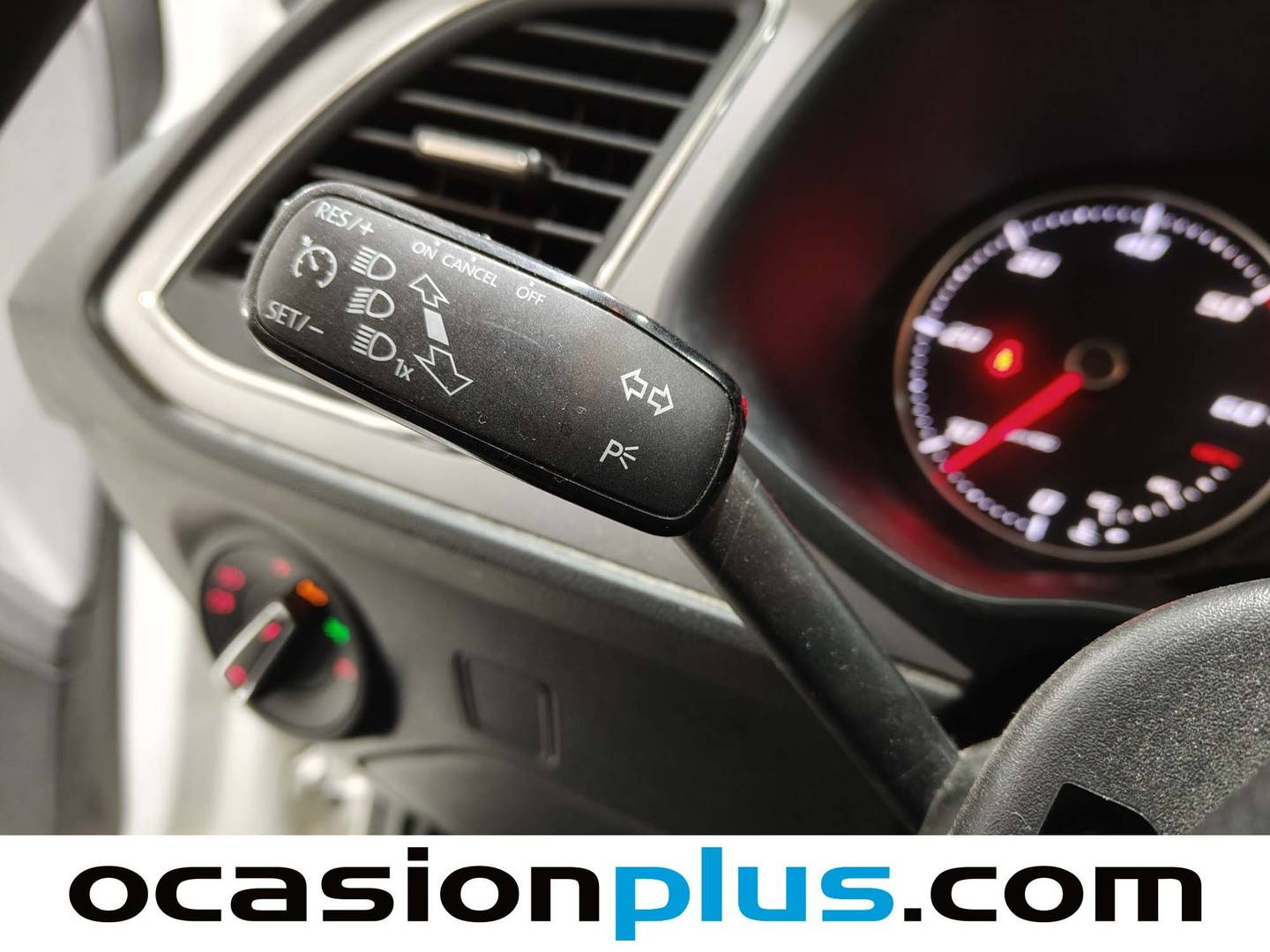 Foto Seat León SEAT León ST ST 1.6 TDI S&S Style Plus (115 CV)