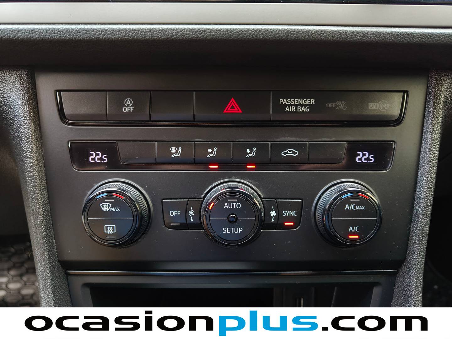 Extras y acabados del Seat León Seat León 1.0 EcoTSI Reference Edition (115 CV)