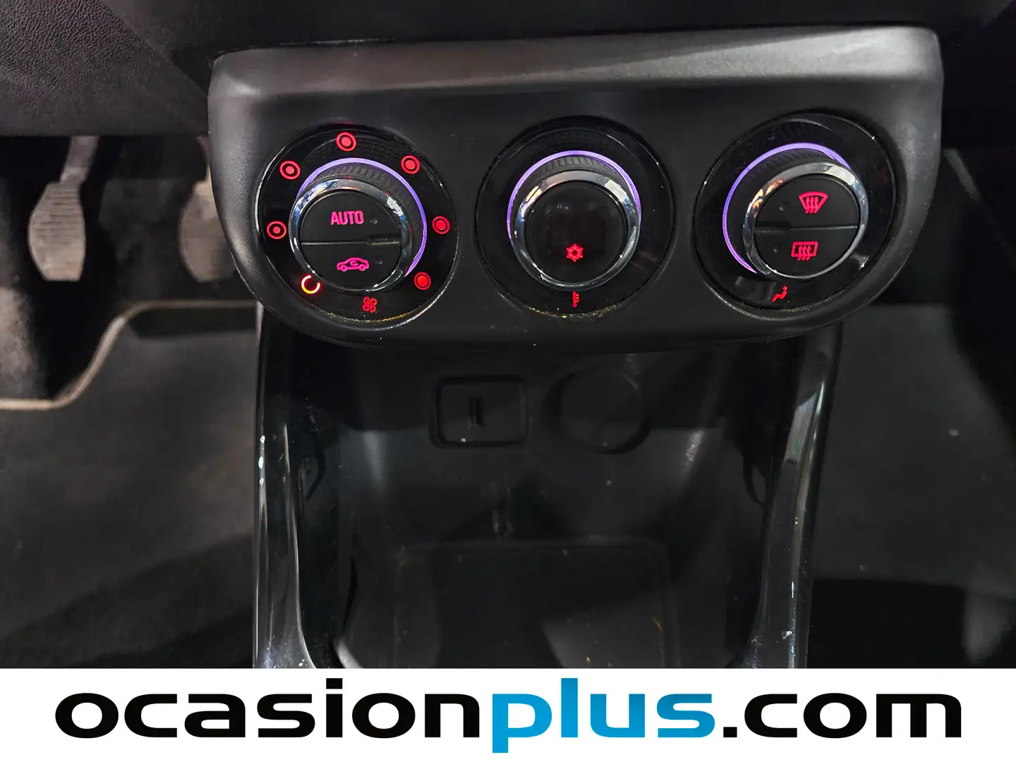 Foto Opel Adam Opel Adam 1.4 XER Slam (100 CV)