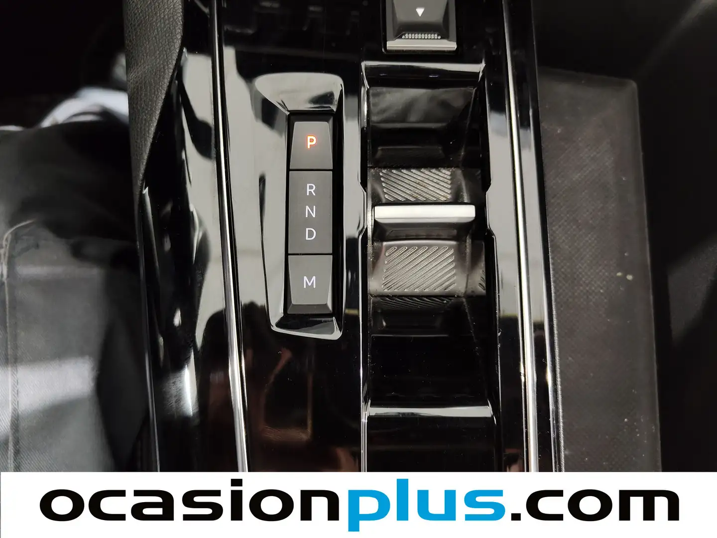 Foto Peugeot 5008 Peugeot 5008 PureTech 130 S&S Allure Pack EAT8 (130 CV)