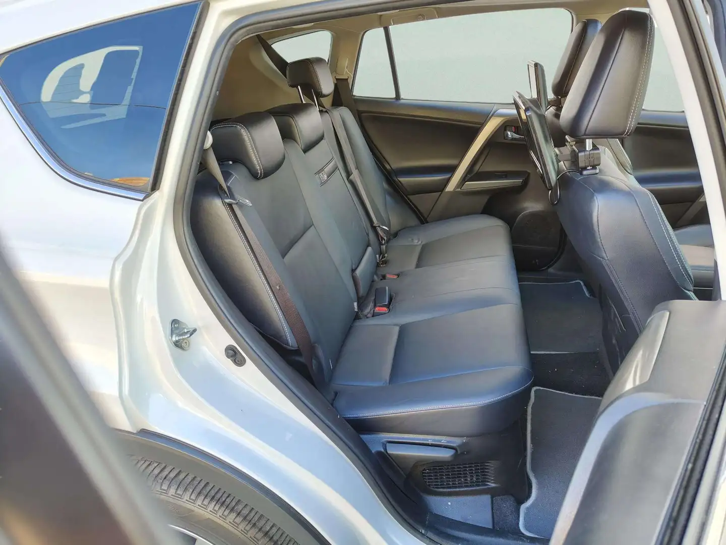 Foto Toyota Rav4 Toyota Rav4 2.5l hybrid Advance 2WD (197 CV)