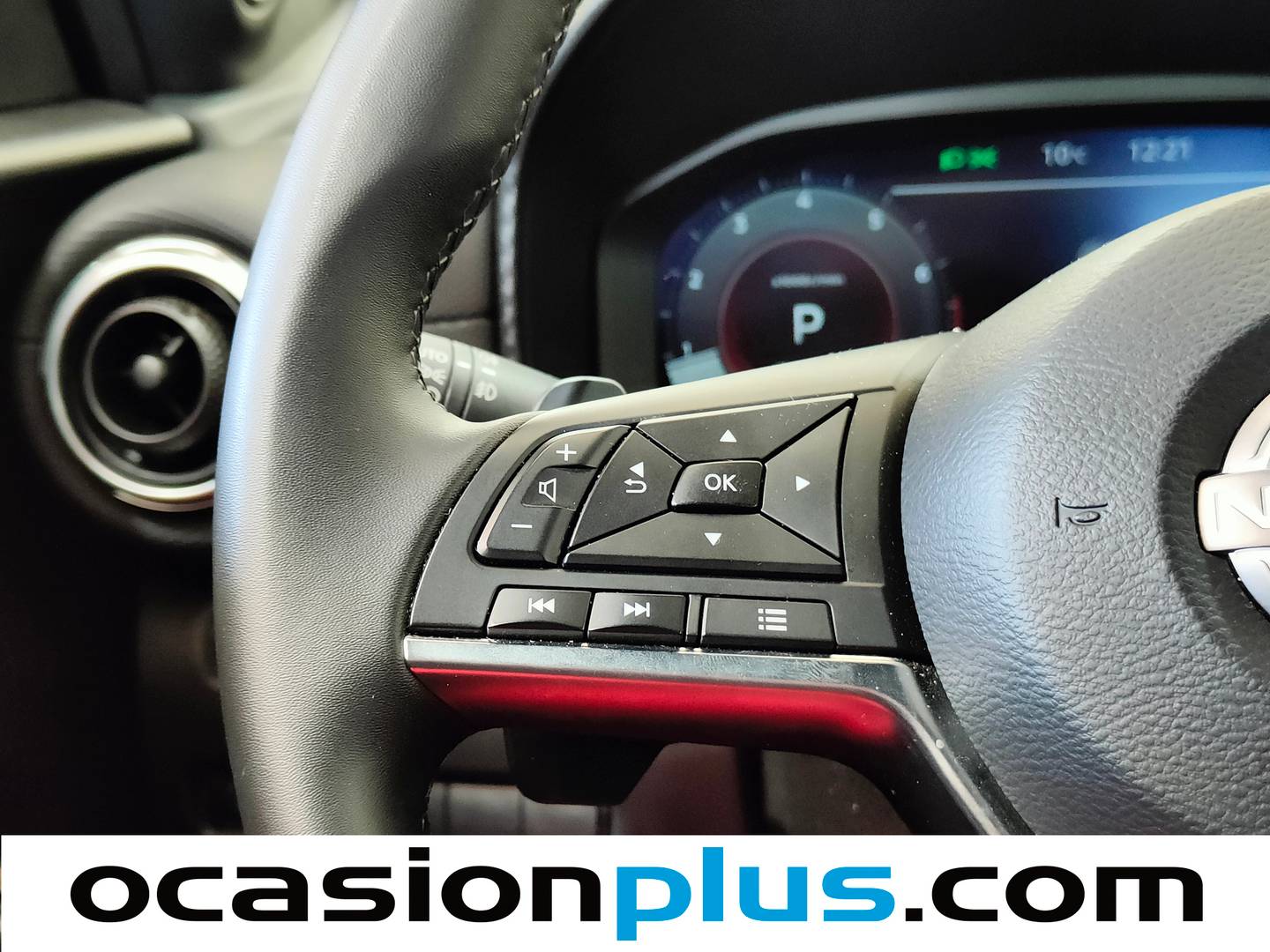 Foto Nissan JUKE Nissan Juke DIG-T N-Connecta 4x2 DCT (114 CV)