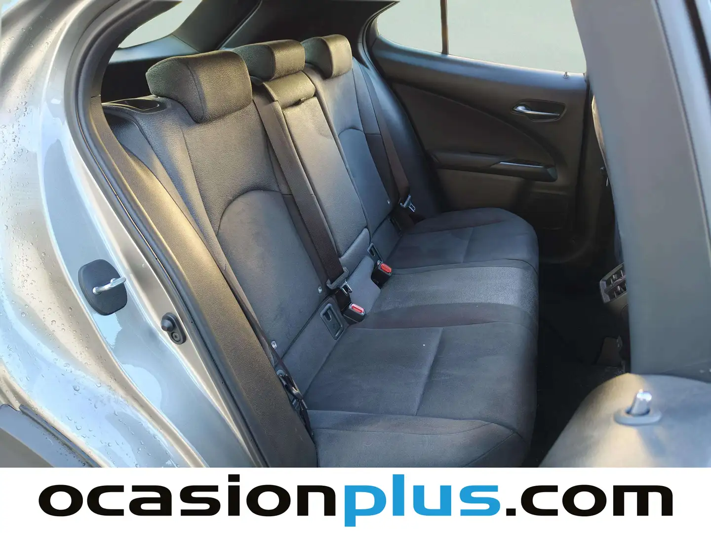 Foto Lexus UX Lexus UX 300h UX (199 CV)