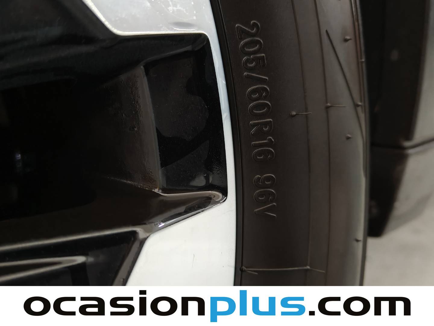 Foto Volkswagen T-Cross Volkswagen T-Cross Advance 1.0 TSI (95 CV)