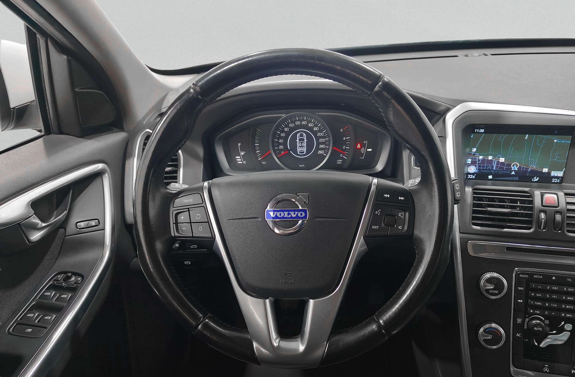 Volvo XC60 D3 Kinetic - foto 21