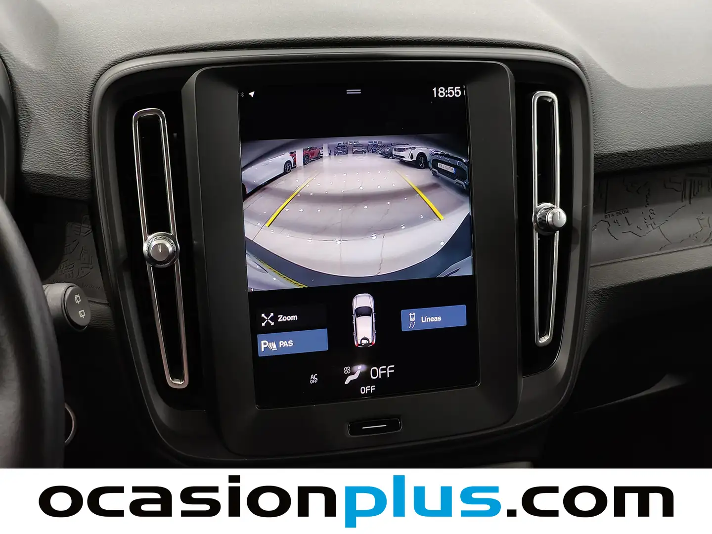 Foto Volvo XC40 Volvo XC40 T3 Momentum Core (163 CV)