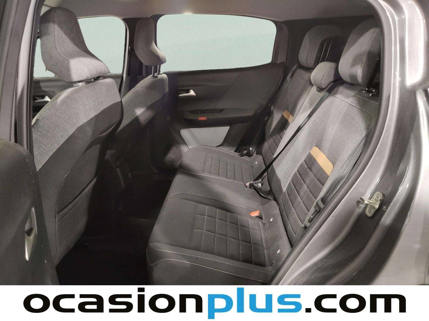 Foto asientos traseros Citroën C3 Aircross Citroën C3 Aircross Hybrid 145 Plus e-DCS6 (145 CV)