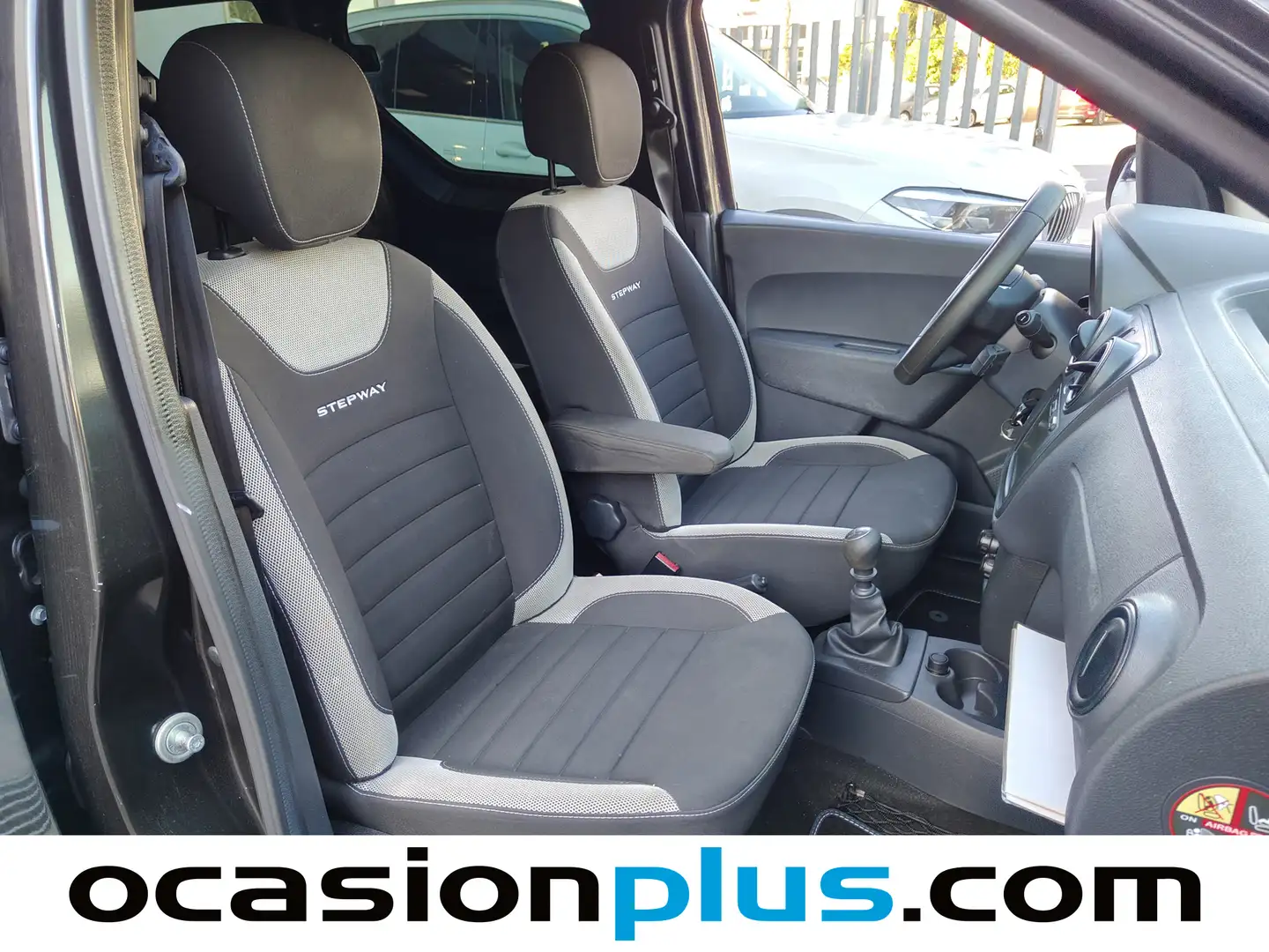 Foto Dacia Dokker Dacia Dokker Stepway Essential TCe  (131 CV) GPF