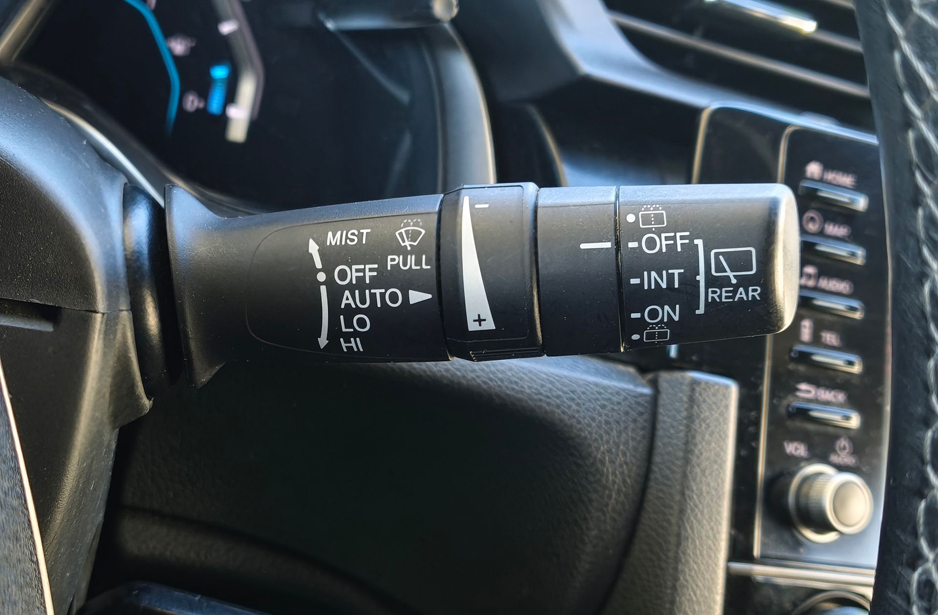 Honda Civic 1.0 I-VTEC Turbo Elegance Navi - foto 32