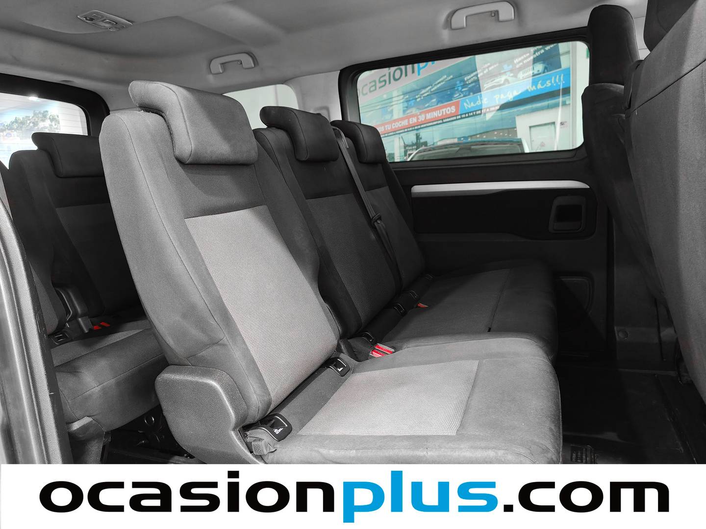 Foto Peugeot Traveller Peugeot Traveller 1.6 BlueHDi Business Standard (115 CV) 9 Plazas