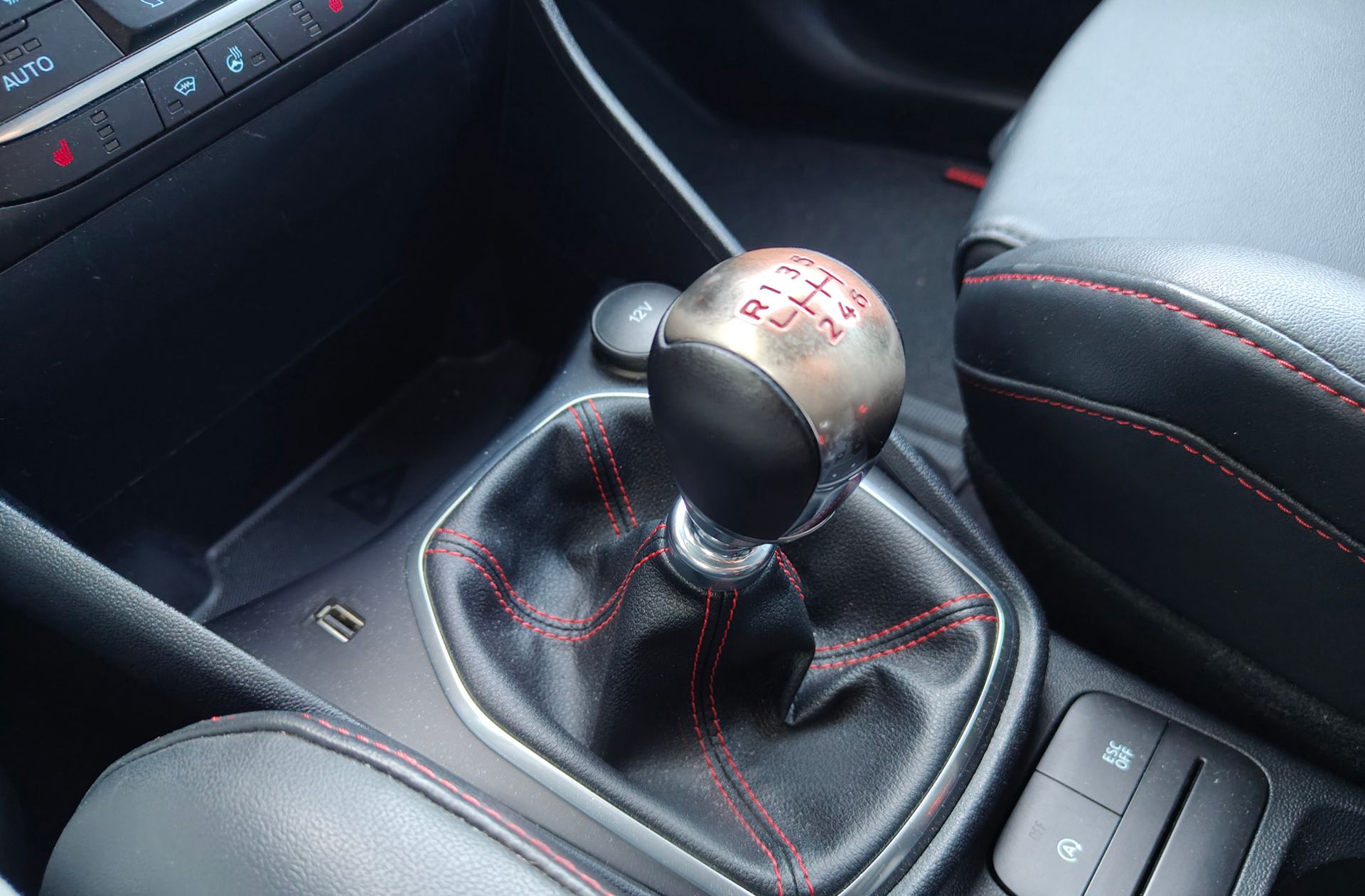 Ford Fiesta 1.5 EcoBoost ST - foto 5