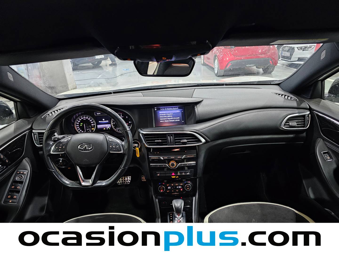 Foto Infiniti Q30 Infiniti Q30 2.2D Sport 7DCT (170 CV)